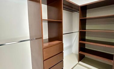 | Townhouse amueblado y equipado en renta en Altabrisa |