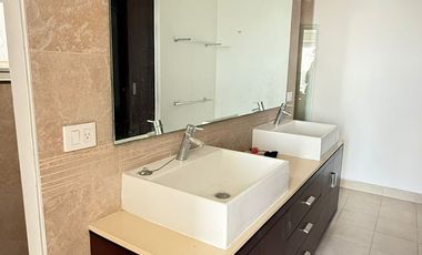 | Exclusivo departamento, en renta . |