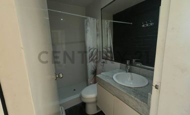 OPORTUNIDAD – Casa de playa con piscina en Las Lagunas
