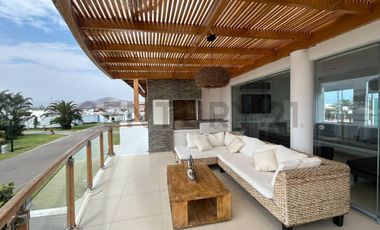 OPORTUNIDAD – Casa de playa con piscina en Las Lagunas