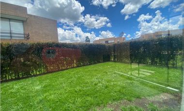 Rento  casa  milla de oro, con zona verde y Club house