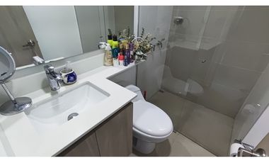 Vendo apto tipo mariposa 2 alcobas, muy nuevo, Sabaneta, San José