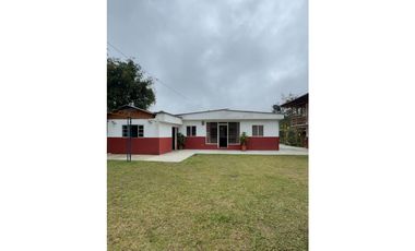 SE VENDE ESPECTACULAR FINCA HOTEL CERCA A FILANDIA