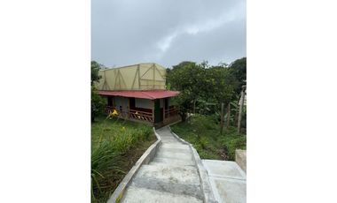 SE VENDE ESPECTACULAR FINCA HOTEL CERCA A FILANDIA