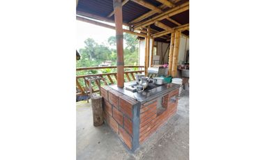 SE VENDE ESPECTACULAR FINCA HOTEL CERCA A FILANDIA