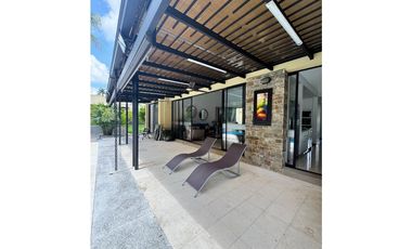 SE VENDE ESPECTACULAR CASA CAMPESTRE VIA LA PAILA CERCA A TEBAIDA