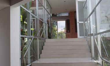 ESPECTACULAR CASA CAMPESTRE EN VENTA VIA TEBAIDA
