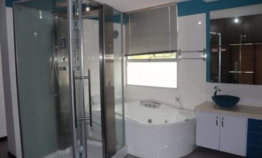 ESPECTACULAR CASA CAMPESTRE EN VENTA VIA TEBAIDA
