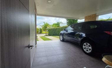 ESPECTACULAR CASA CAMPESTRE EN VENTA A 5 MN DEL CLUB CAMPESTRE