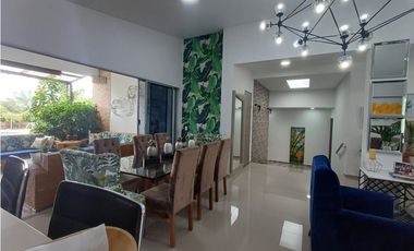 ESPECTACULAR CASA CAMPESTRE EN VENTA A 5 MN DEL CLUB CAMPESTRE