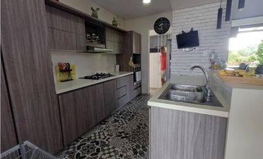 ESPECTACULAR CASA CAMPESTRE EN VENTA A 5 MN DEL CLUB CAMPESTRE