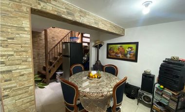 SE VENDE CASA ESPECTACULAR AL OCCIDENTE DE ARMENIA
