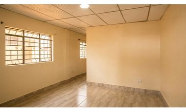 ¡GRAN OPORTUNIDAD DE INVERSION! CASA ESQUINERA CON LOCAL EN VENTA.