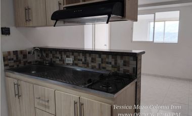 Se arrienda  hermoso apartamento en Prado Centro