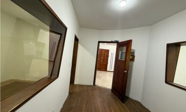 ALQUILER OFICINA O CONSULTORIO SECTOR FUNDADORES ARMENIA