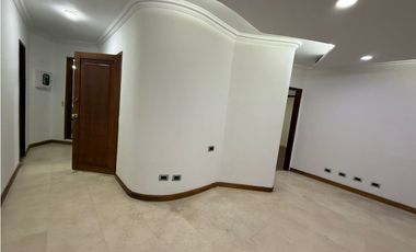 ALQUILER OFICINA O CONSULTORIO SECTOR FUNDADORES ARMENIA