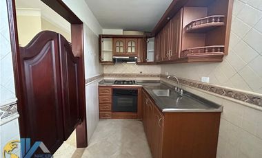 SE ARRIENDA HERMOSO Y AMPLIO APARTAMENTO DÚPLEX EN LA CEIBA