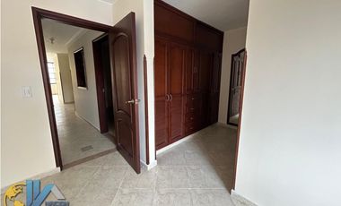 SE ARRIENDA HERMOSO Y AMPLIO APARTAMENTO DÚPLEX EN LA CEIBA