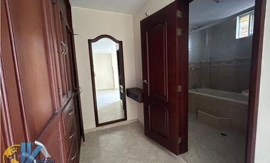 SE ARRIENDA HERMOSO Y AMPLIO APARTAMENTO DÚPLEX EN LA CEIBA