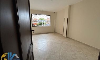 SE ARRIENDA HERMOSO Y AMPLIO APARTAMENTO DÚPLEX EN LA CEIBA