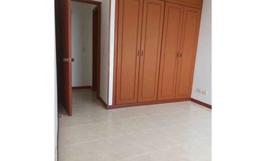 VENDO APARTAMENTO EN PRIMERO DE MAYO 85 M²