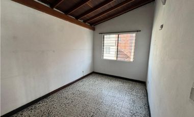 Se Arrienda Casa en Santa Lucia, La Floresta