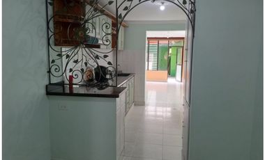 (V.I) CASA EN VENTA 1 PISO EN EDIFICIO PH ENVIGADO EL DORADO