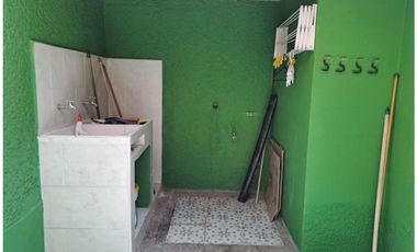 (V.I) CASA EN VENTA 1 PISO EN EDIFICIO PH ENVIGADO EL DORADO
