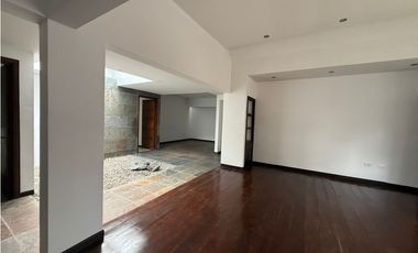 ALQUILER CASA COMERCIAL EN EL NORTE DE ARMENIA