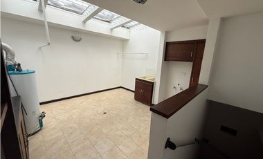ALQUILER CASA COMERCIAL EN EL NORTE DE ARMENIA