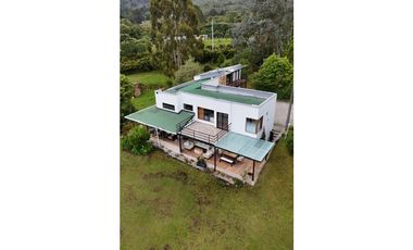 Venta de casa en las Palmas independiente vereda Pantanillo