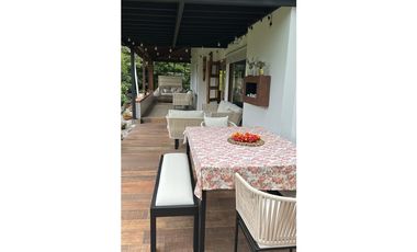 Venta de casa en las Palmas independiente vereda Pantanillo