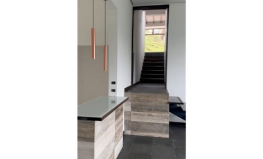 CASA EN ARRIENDO SECTOR ALTO DE LAS PALMAS- POBLADO