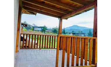 CASA EN RENTA EN ACATITLAN VALLE DE BRAVO