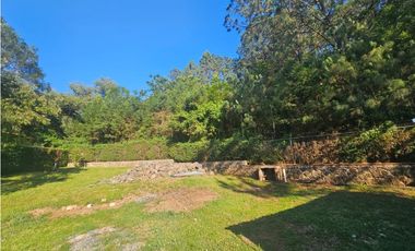 Hermoso terreno en zona centrica de mazamitla con vista al bosque
