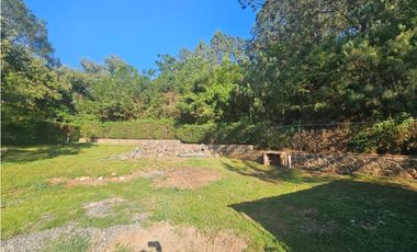 Hermoso terreno en zona centrica de mazamitla con vista al bosque