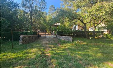 Hermoso terreno en zona centrica de mazamitla con vista al bosque