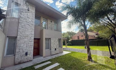 Casa tipo chalet 4 ambientes con pileta en alquiler - Ranelagh