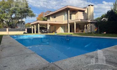 Casa tipo chalet 4 ambientes con pileta en alquiler - Ranelagh