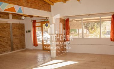 Casa en calle El Payen, a metros de Avenida Roca