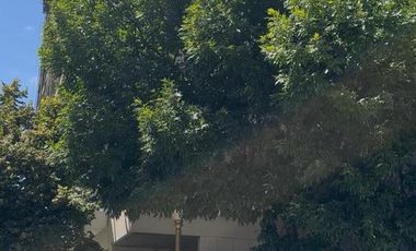 Piso 17 en Arroyo: reciclado, amoblado, vta abierta, coch fija y segur 24 hs.