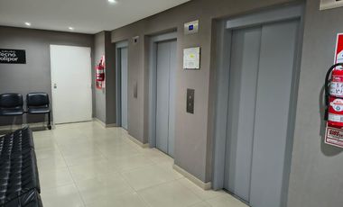 Exclusiva Oficina en Puerto Madero con vista al Río