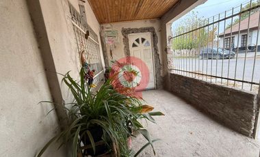 Casa en Cinco Saltos-Zona Centro