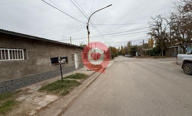 Casa en Cinco Saltos-Zona Centro