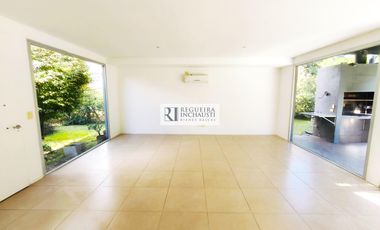 VENTA | CASA EN SAN FRANCISCO | VILLANUEVA | PILETA - JARDÍN | APTA CRÉDITO | U$S 245.000