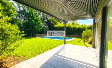 VENTA | CASA EN SAN FRANCISCO | VILLANUEVA | PILETA - JARDÍN | APTA CRÉDITO | U$S 245.000