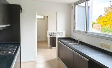 VENTA | CASA EN SAN FRANCISCO | VILLANUEVA | PILETA - JARDÍN | APTA CRÉDITO | U$S 245.000