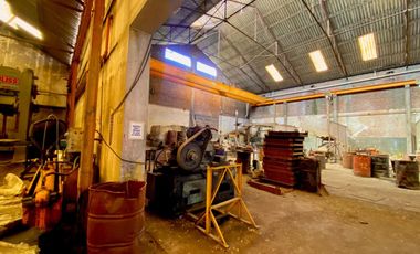 VENTA GALPON INDUSTRIAL LANUS TERRENO 8500m2 Y FABRICA 2600m2, en BLOQUE o SEPARADO