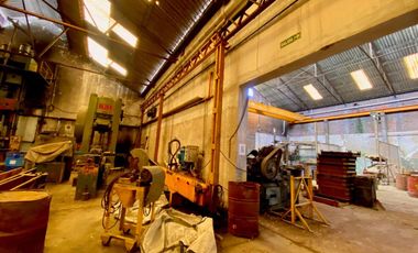 VENTA GALPON INDUSTRIAL LANUS TERRENO 8500m2 Y FABRICA 2600m2, en BLOQUE o SEPARADO