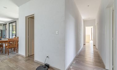 Venta Casa a la laguna San Sebastián área 10, 6am 4/5 dor, galería abierta/cerrada, terminaciones